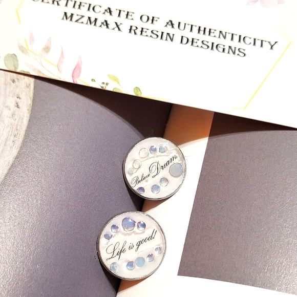 MzMax Resin Designs Life Is Good Believe Dream Stud Earrings - Picture 8 of 8